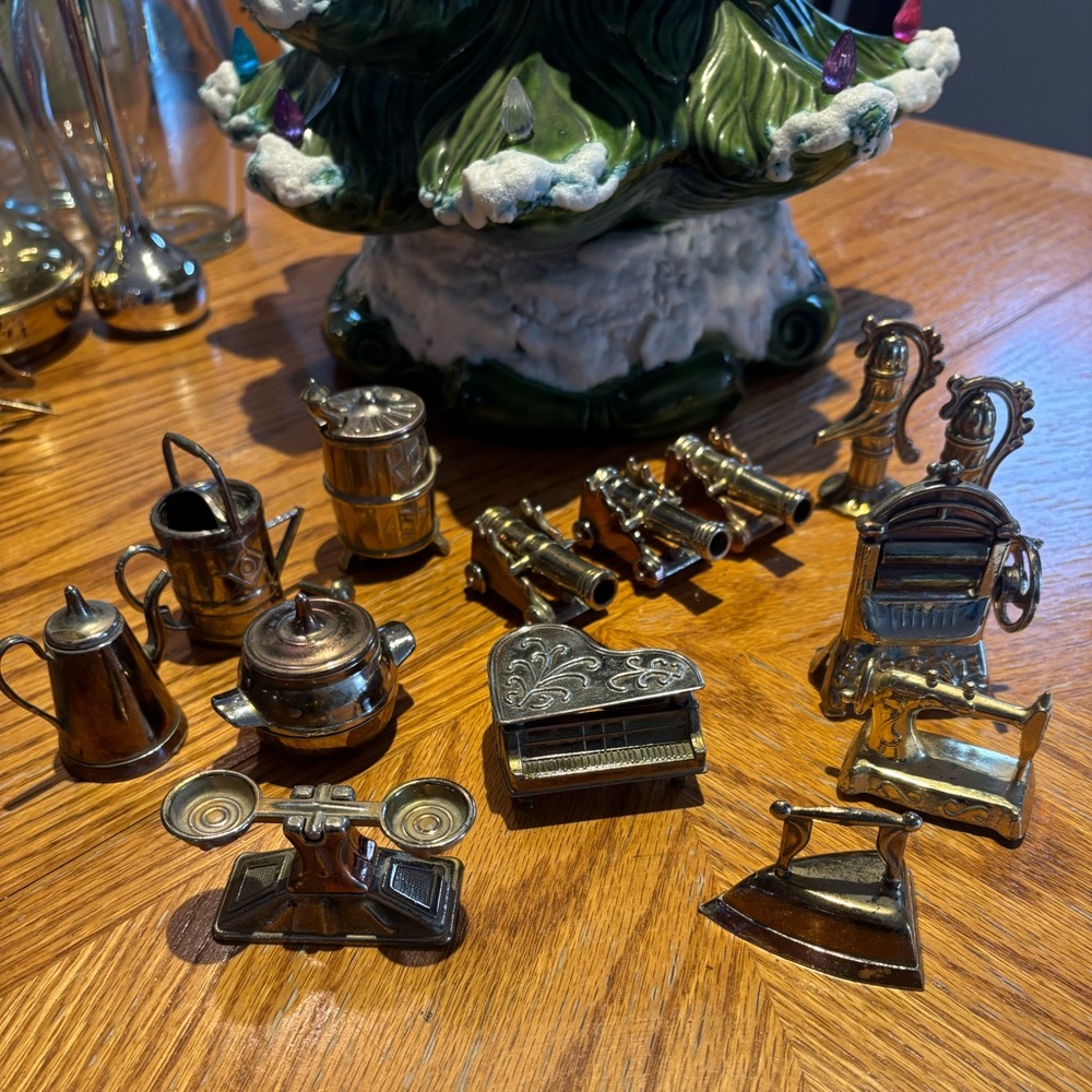 Vintage Collectible Metal Miniature Home Accent Married Set 14 Items